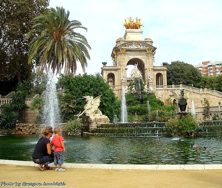 Barcelona for free- Cascada in ciutadella park